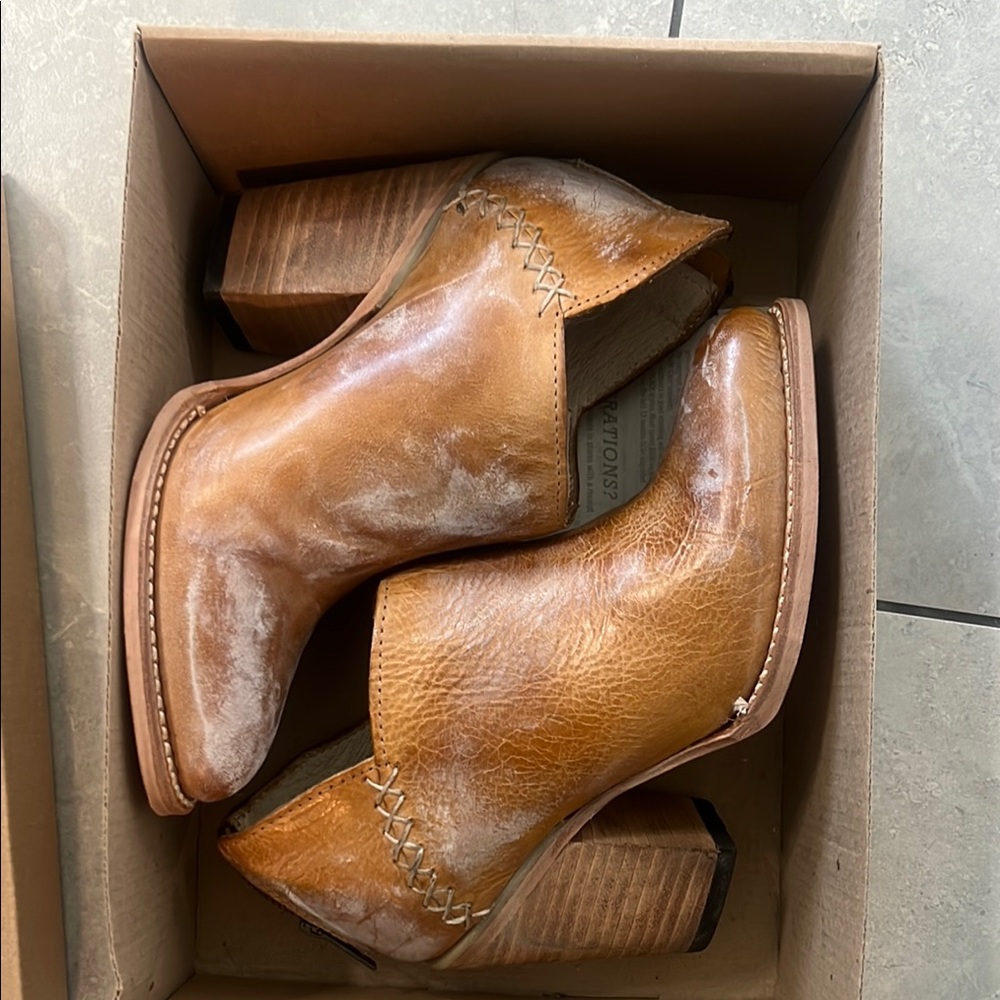 Women's Tan Leather Ankle Boots
